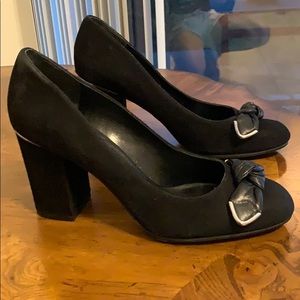 Michael Kors bow tie work pumps